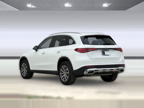 New 2026 Mercedes-Benz GLC 300 image 3