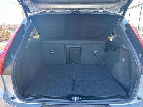Certified 2025 Volvo XC40 B5 Plus AWD/4WD image 11