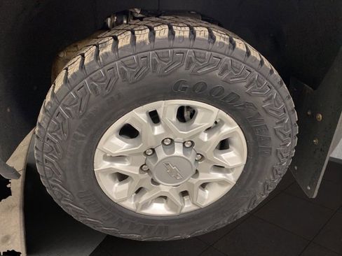 Used 2024 Chevrolet Silverado 3500 LTZ w/ LTZ Plus Package image 27