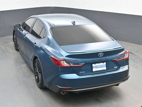 Used 2025 Toyota Camry SE w/ Convenience Package FWD image 34