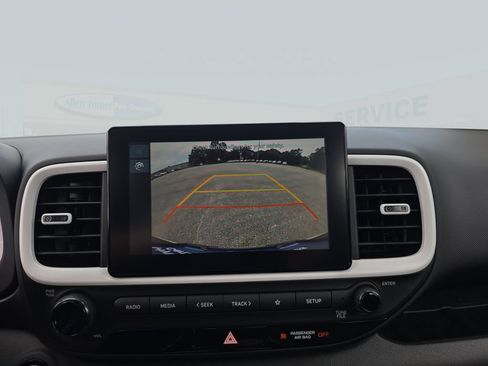 Certified 2026 Hyundai Venue SEL FWD image 22
