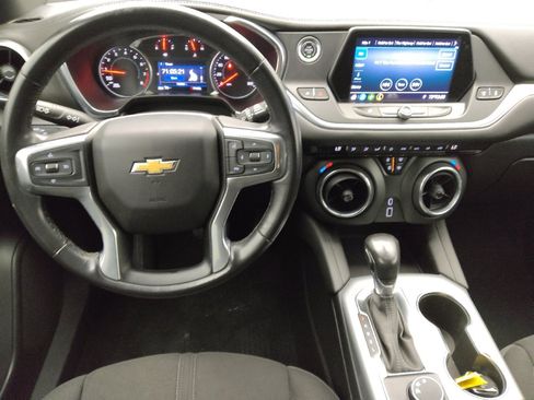 Used 2020 Chevrolet Blazer LT FWD image 22