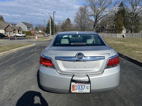 Used 2011 Buick LaCrosse CXL image 8