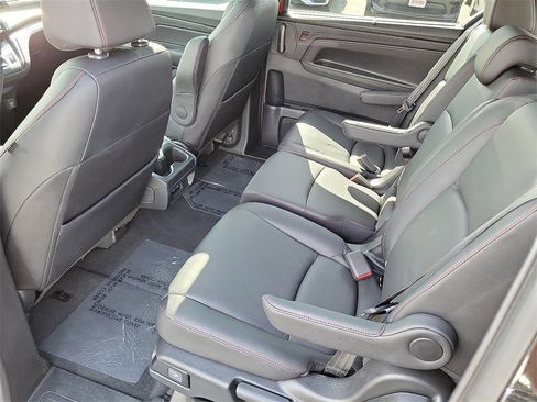 Used 2023 Honda Odyssey Sport image 21