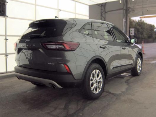 Used 2025 Ford Escape Active AWD/4WD image 5