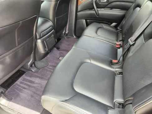 Used 2019 INFINITI QX80 Luxe w/ Proassist Package RWD image 12