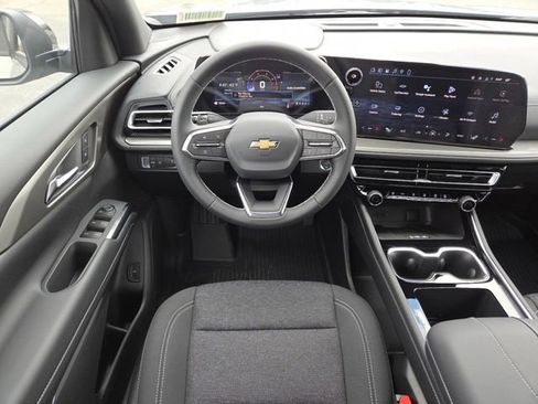 New 2026 Chevrolet Traverse LT w/ Driver Confidence Package image 30