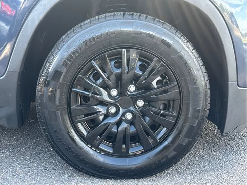 Used 2018 Chevrolet Trax LS FWD image 29