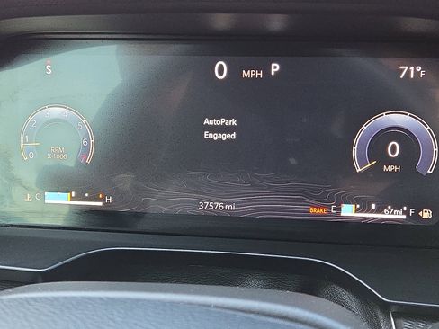 Used 2024 Jeep Grand Cherokee Altitude image 14