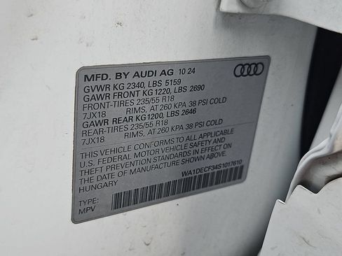 Used 2025 Audi Q3 2.0T Premium AWD/4WD image 29