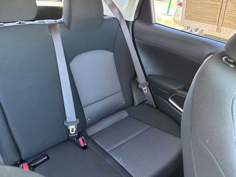 Used 2025 Kia Soul LX w/ LX Technology Package FWD image 37