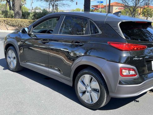 Used 2021 Hyundai Kona SEL w/ Cargo Package FWD image 48