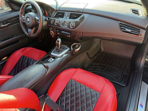 Used 2015 BMW Z4 sDrive28i image 16