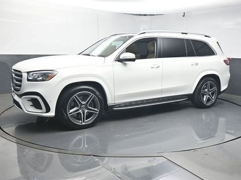 New 2026 Mercedes-Benz GLS 450 4MATIC image 4