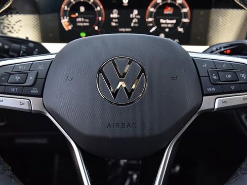New 2026 Volkswagen Tiguan SE R-Line AWD/4WD image 18
