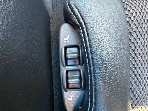 Used 2010 Nissan 370Z Touring w/ Sport Pkg RWD image 18