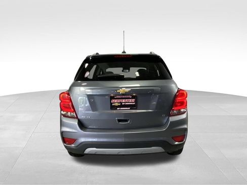 Used 2020 Chevrolet Trax LT FWD image 8
