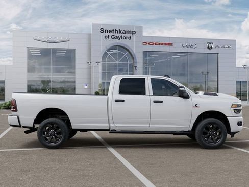 New 2026 RAM 2500 Tradesman AWD/4WD image 22