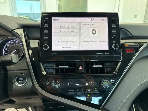 Used 2022 Toyota Camry SE w/ Audio Upgrade Package FWD image 23