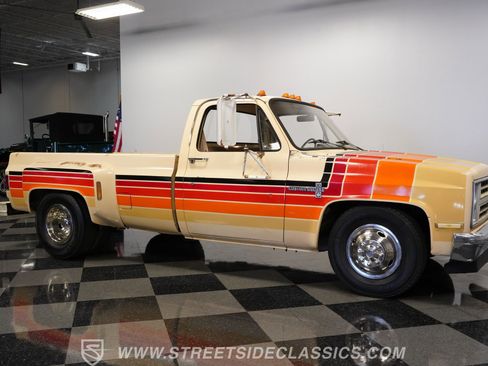 Used 1988 Chevrolet Silverado 3500 2WD Regular Cab image 15