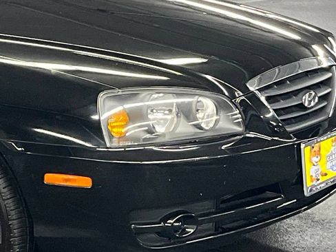 Used 2005 Hyundai Elantra GLS FWD image 30