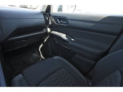Certified 2025 Nissan Pathfinder SV w/ SV Premium Package FWD image 13