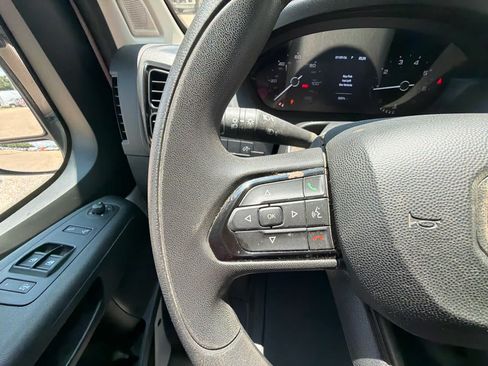 Used 2025 RAM ProMaster 2500 w/ Convenience Group FWD image 20