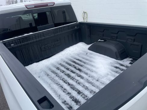 Used 2021 GMC Sierra 1500 Elevation w/ Preferred Package image 11