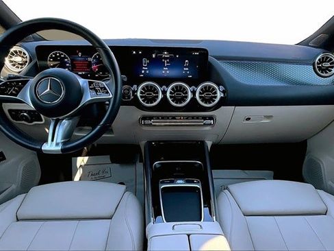 Certified 2025 Mercedes-Benz GLA 250 4MATIC image 10