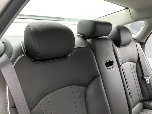 Used 2017 Genesis G80 3.8 w/ Option Group 03 image 36