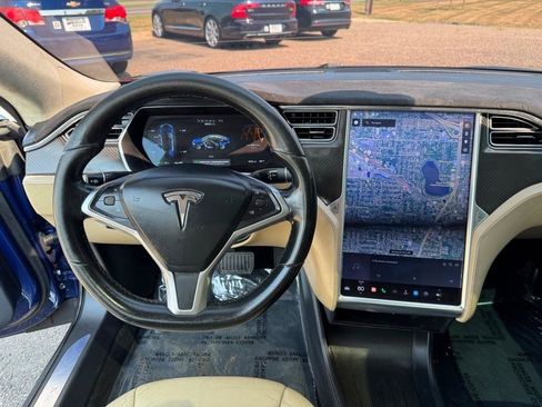Used 2015 Tesla Model S 85D AWD/4WD image 29