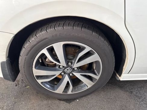 Used 2020 Honda Odyssey Elite image 4