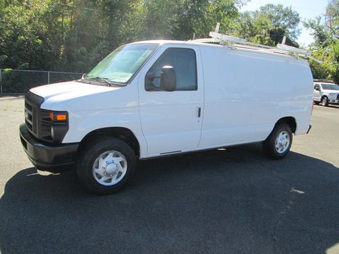 Used 2014 Ford E-150 and Econoline 150 image 1