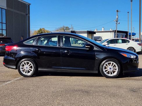 Used 2017 Ford Focus SE image 11