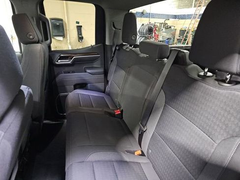 Used 2023 GMC Sierra 1500 Elevation image 24