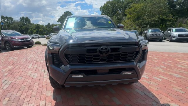 Used 2024 Toyota Tacoma TRD Off-Road AWD/4WD image 5