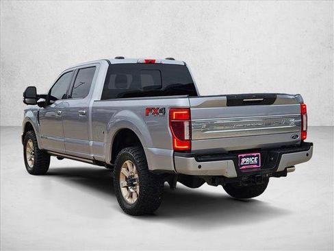 Used 2022 Ford F250 Platinum w/ FX4 Off-Road Package AWD/4WD image 6