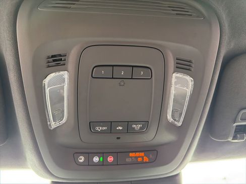 Used 2025 Cadillac CT5 V Blackwing w/ Parking Package RWD image 20