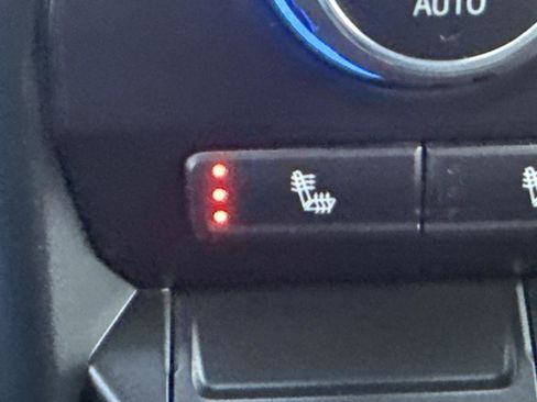 Used 2022 Chevrolet Silverado 1500 RST image 22