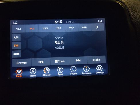 Used 2021 Jeep Renegade Sport w/ Sport Appearance Group AWD/4WD image 25