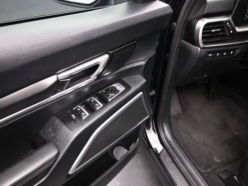 Used 2025 Kia Telluride S AWD/4WD image 16
