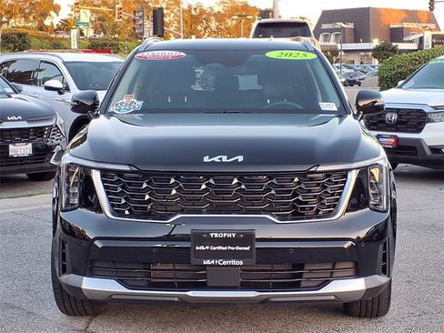 Used 2025 Kia Sorento S image 7