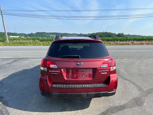 Used 2013 Subaru Outback 2.5i Premium w/ Popular Pkg 2 image 8