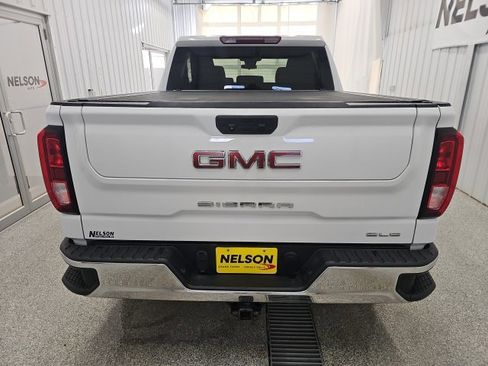 Used 2022 GMC Sierra 1500 SLE image 7