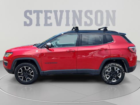 Used 2018 Jeep Compass Trailhawk AWD/4WD image 2