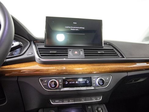 Used 2023 Audi Q5 2.0T Premium Plus AWD/4WD image 28