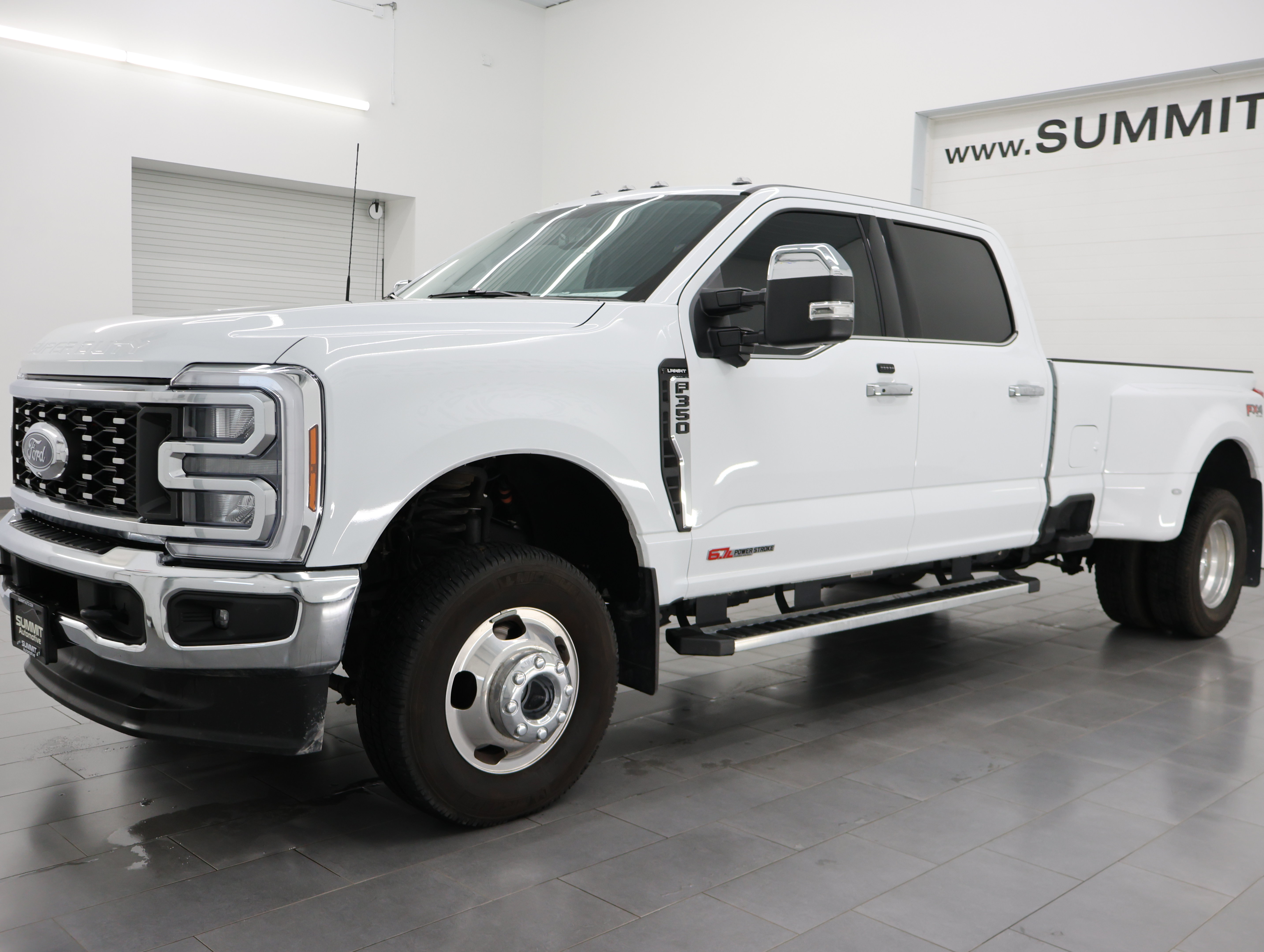 Used 2025 Ford F350 Lariat w/ Chrome Package AWD/4WD image 6