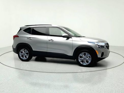 Certified 2024 Kia Seltos S FWD image 8