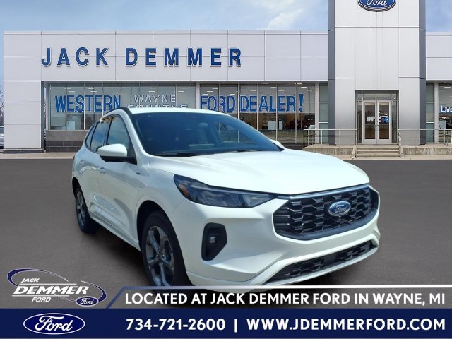 Certified 2024 Ford Escape ST-Line Select w/ Tech Pack #2 AWD/4WD image 1
