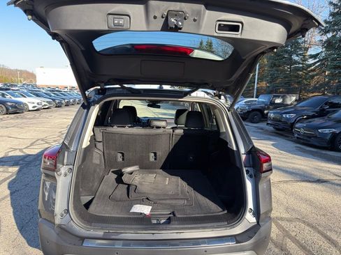 Used 2023 Nissan Rogue SV w/ SV Premium Package image 34